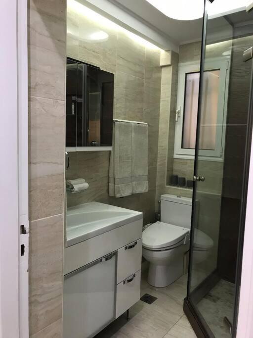 Finer Things Flisvos Beach Condo In Palaio Faliro เอเธนส์ ภายนอก รูปภาพ