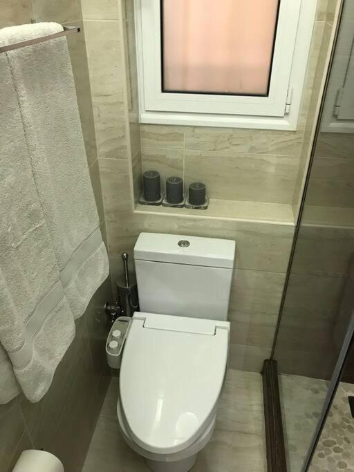 Finer Things Flisvos Beach Condo In Palaio Faliro เอเธนส์ ภายนอก รูปภาพ